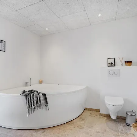 Vakantiehuis Cozy In With Wifi *